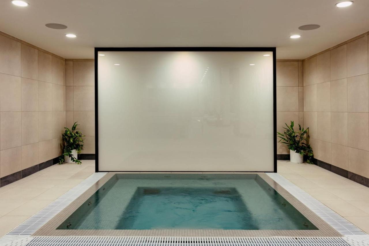 Apart-hotel Coppermaker Square In Stratford Londres