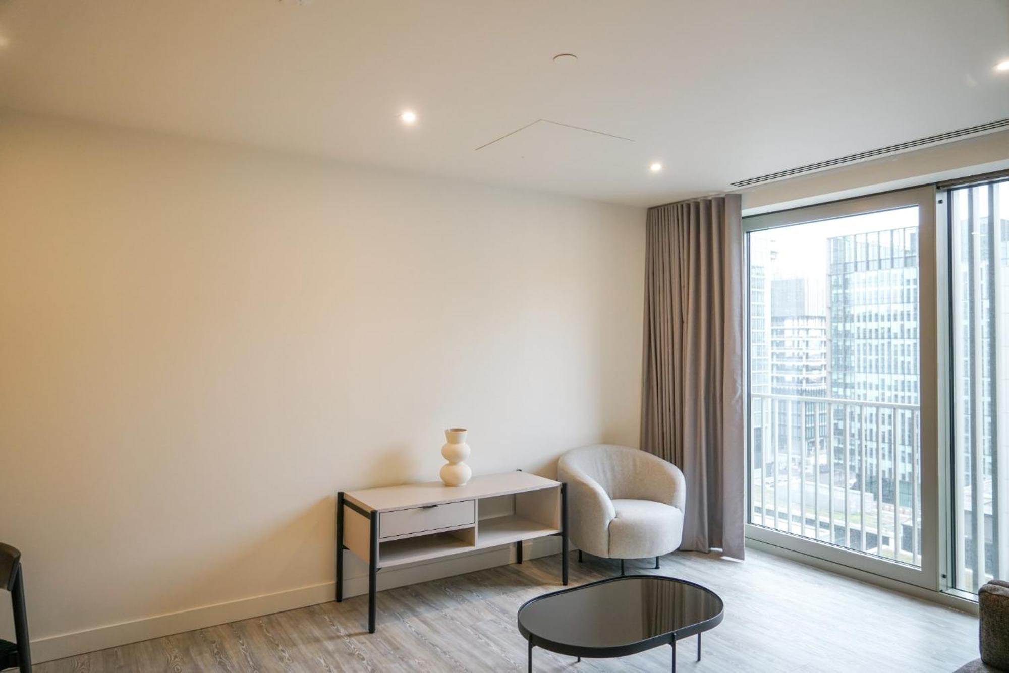 Apart-hotel Coppermaker Square In Stratford